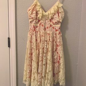 Cream/red Lace dress